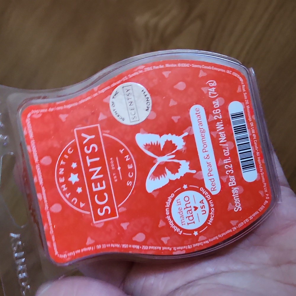 Scentsy Red Pear & Pomegranate Bar